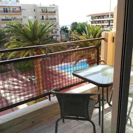 Cris Sol Poolside Los Cristianos (Tenerife)