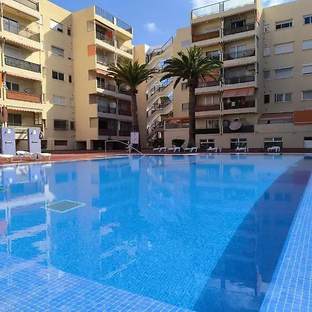 Cris Sol Poolside *