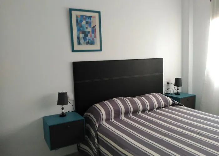 Cris Sol Poolside Apartment *