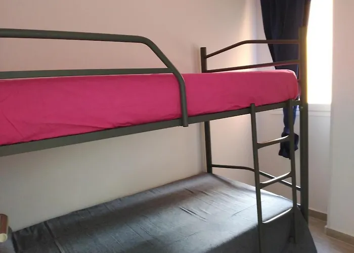 Cris Sol Poolside Apartment *